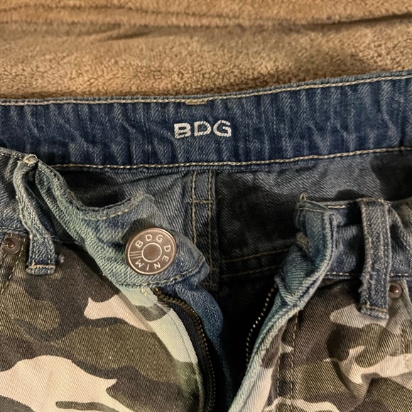 BDG SHORTS SIZE 29 - Picture 2 of 4